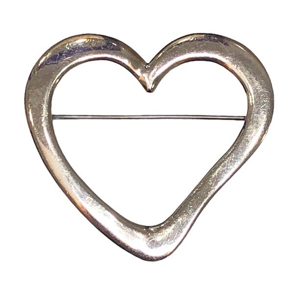 VINTAGE STERLING SILVER OPEN HEART BROOCH - Picture 5 of 15